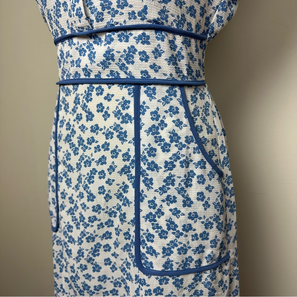 Monteau White and Blue Floral Dress - Picture 5 of 10